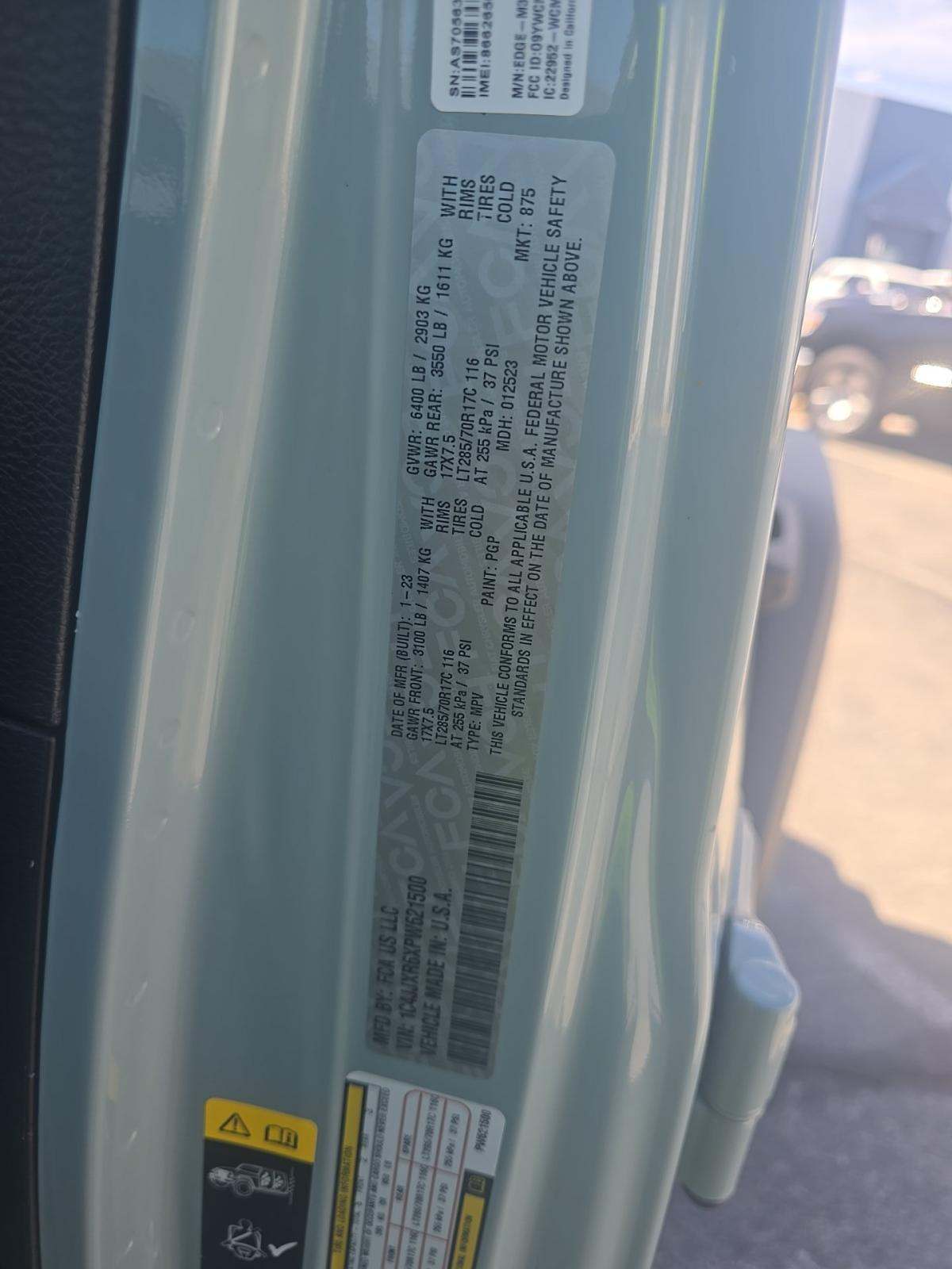 JEEP GRAND CHEROKEE - 1