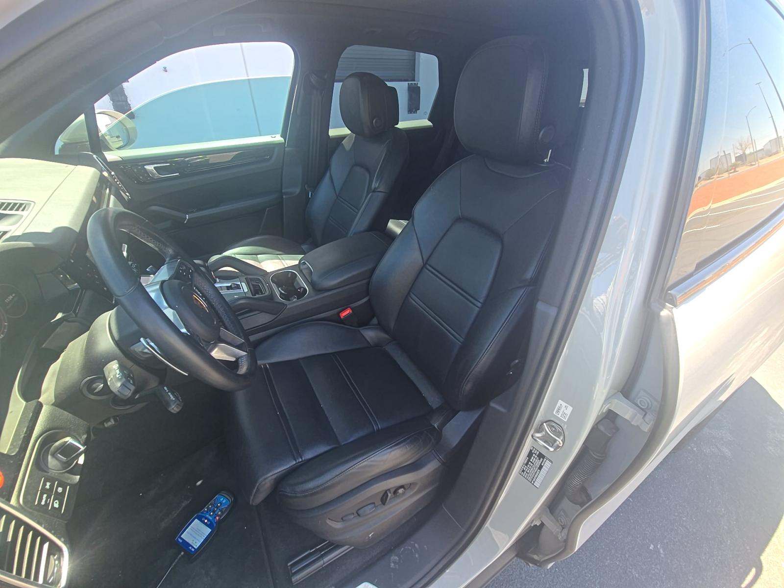 PORSCHE CAYENNE - 2