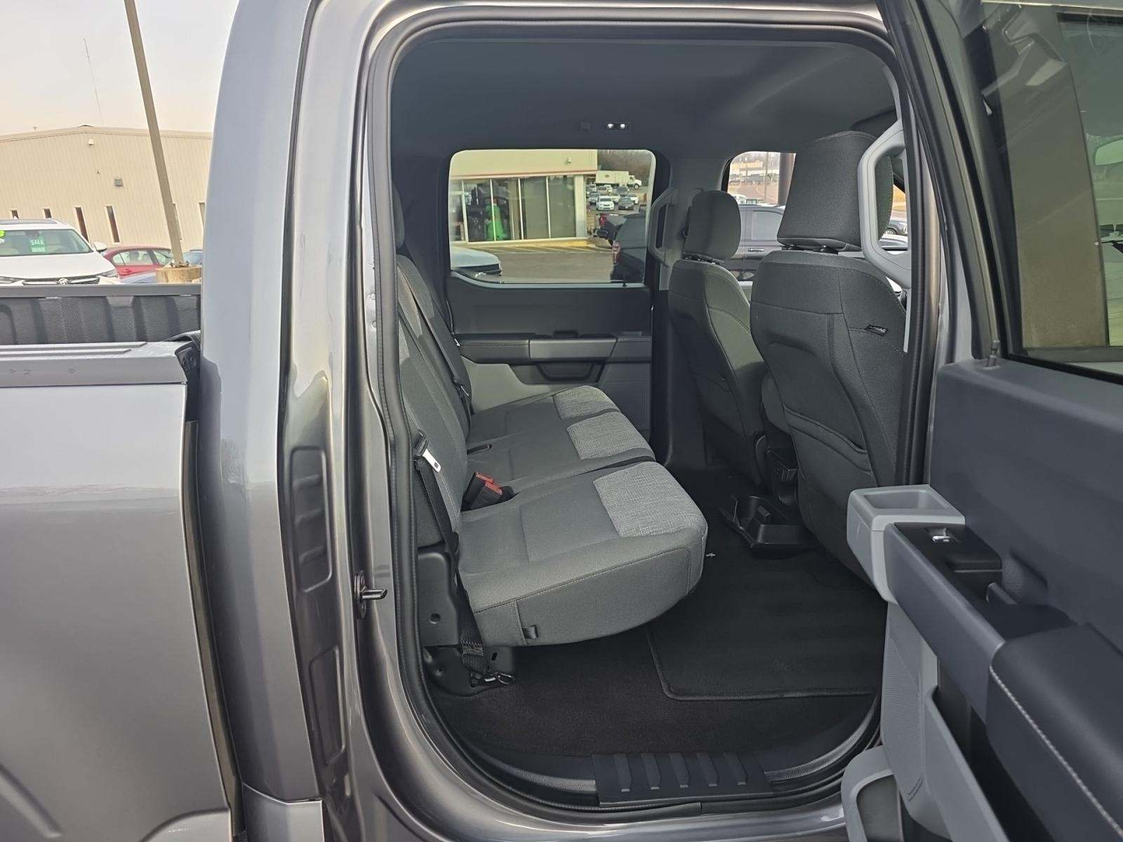 2023 Ford F-150 XLT AWD