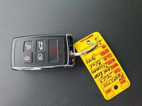 2023 Land Rover Discovery R-Dynamic HSE AWD