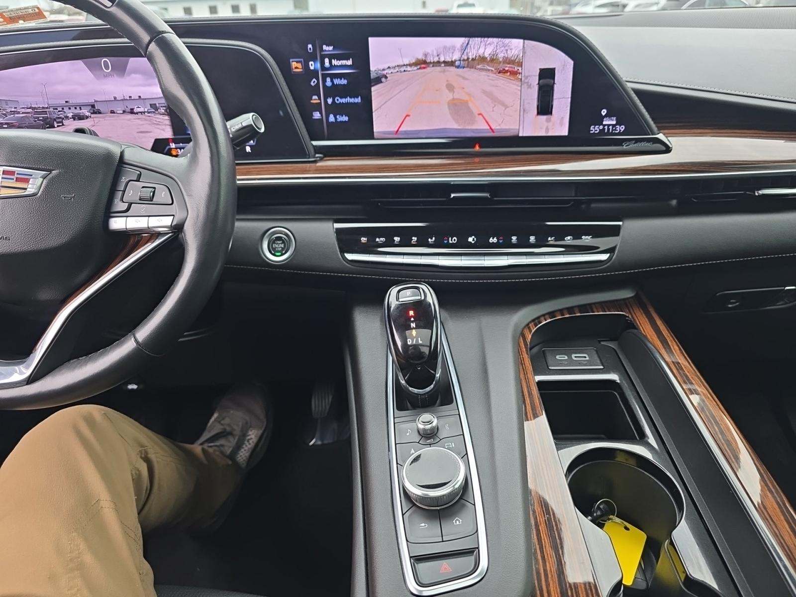 2023 Cadillac Escalade ESV Premium Luxury AWD