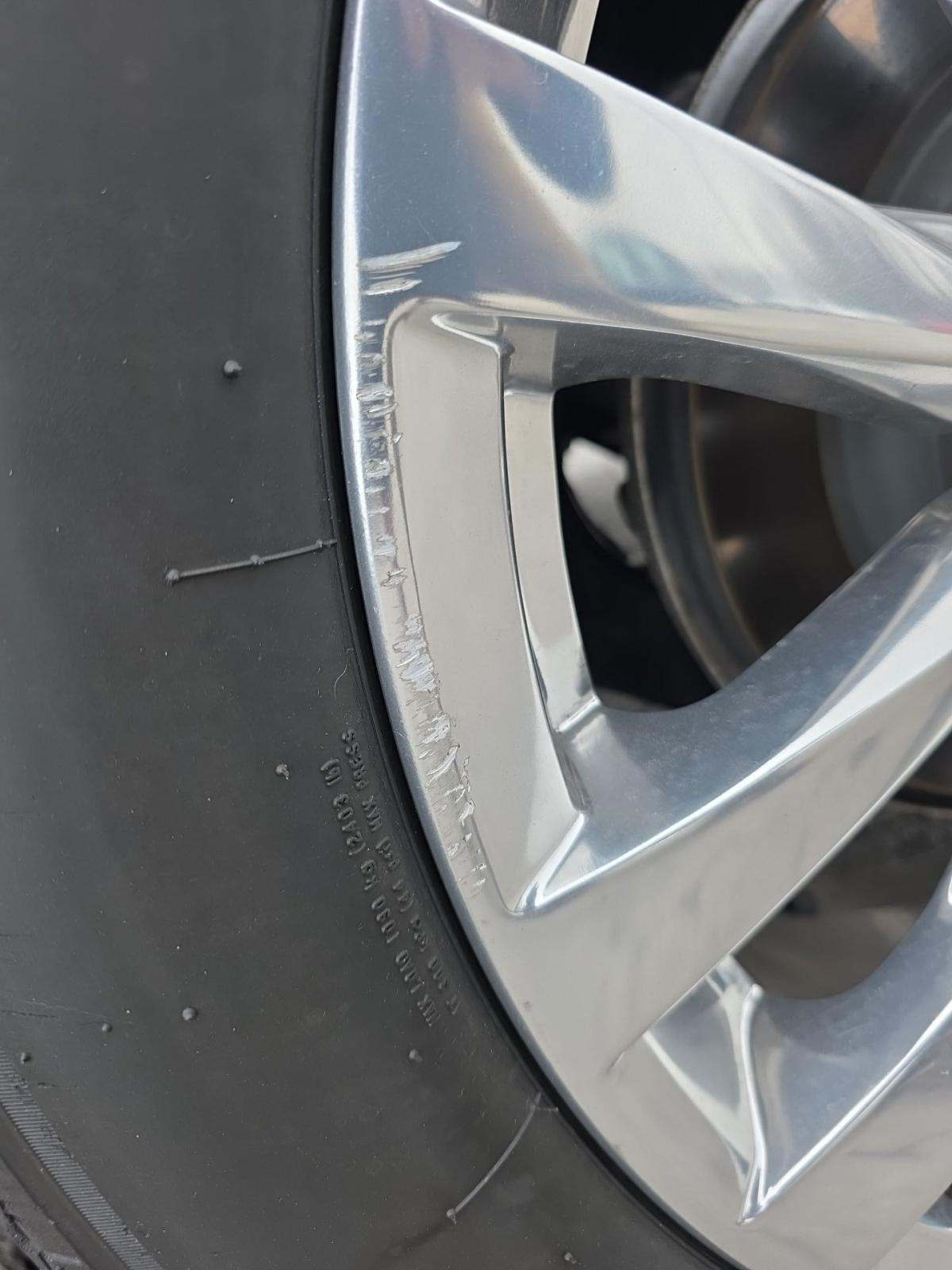 2023 Cadillac Escalade ESV Premium Luxury AWD