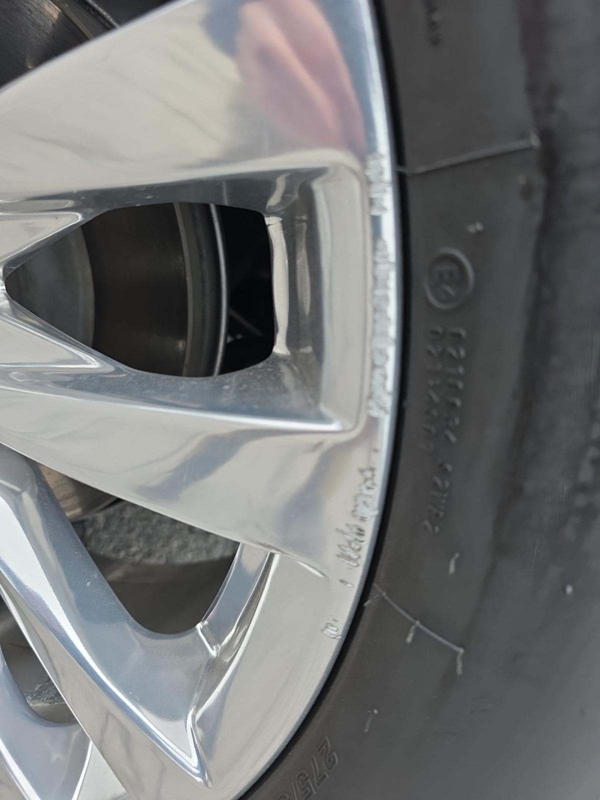 2023 Cadillac Escalade ESV Premium Luxury AWD