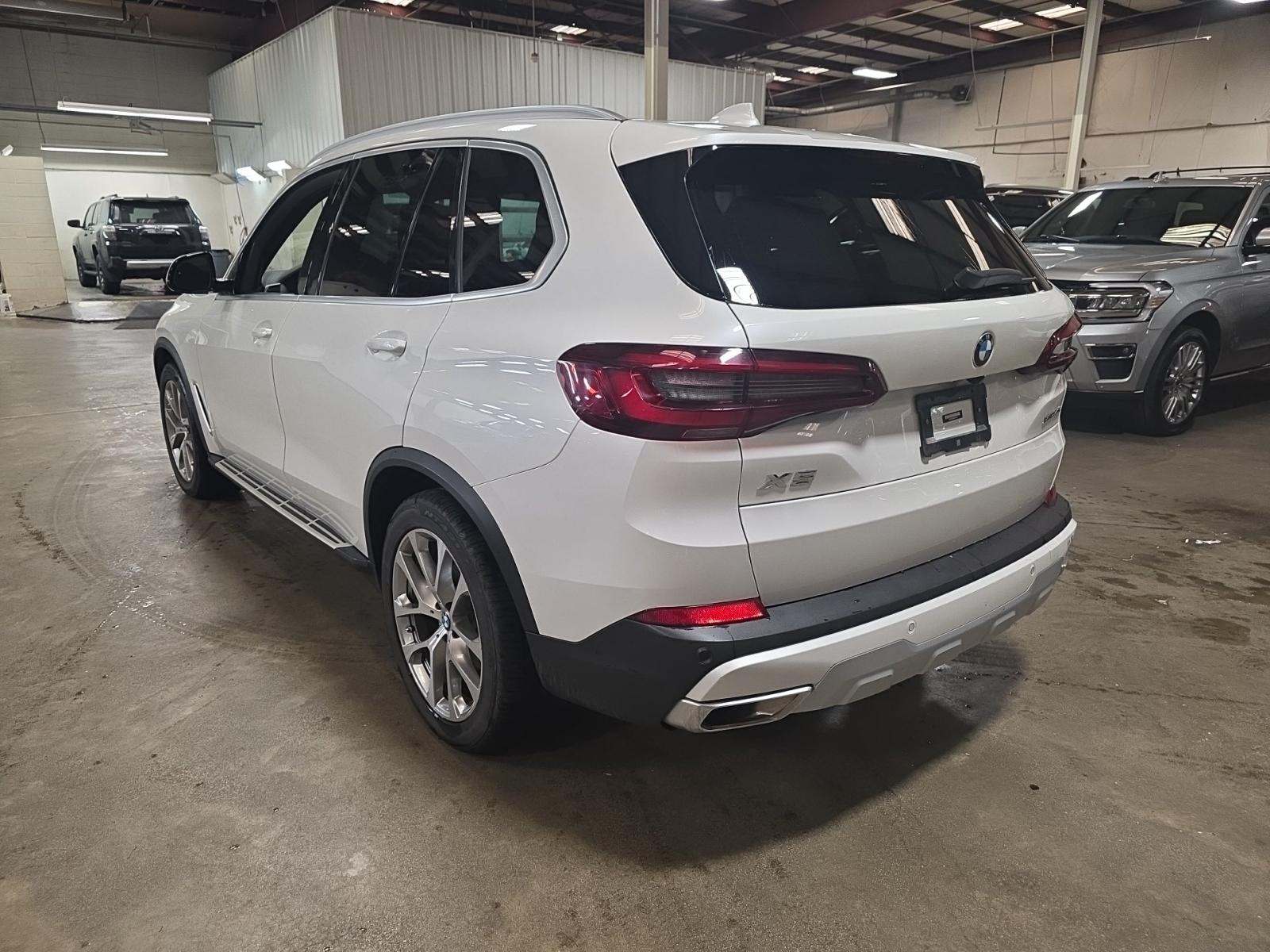2023 BMW X5 xDrive40i AWD