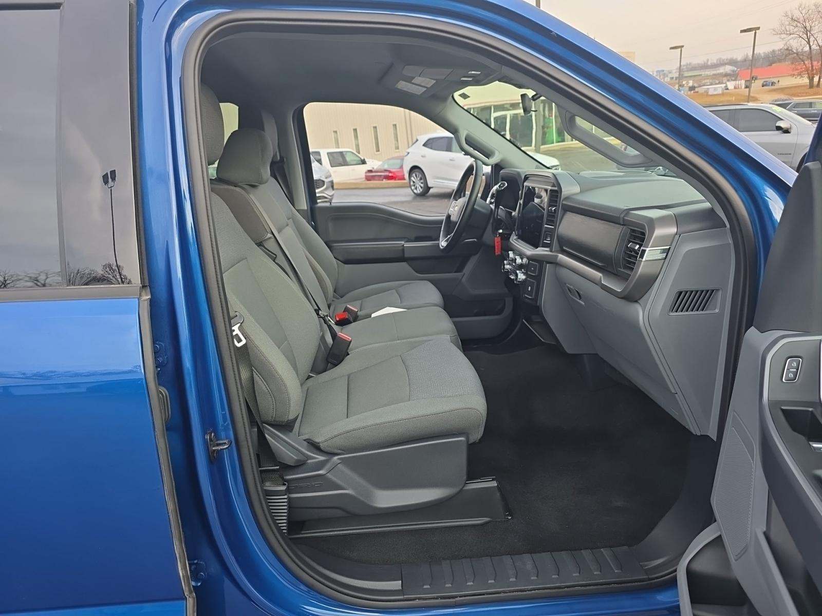 2025 Ford F-150 XLT AWD