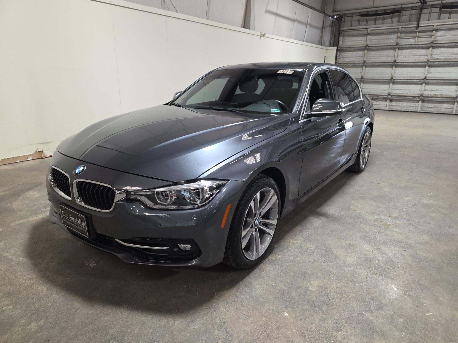 2018 BMW 3 Series Sedan 330i xDrive