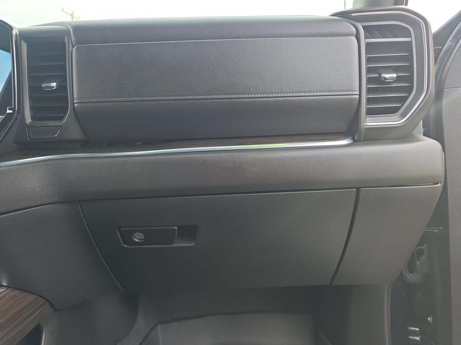 2023 Chevrolet Silverado 1500 RST AWD