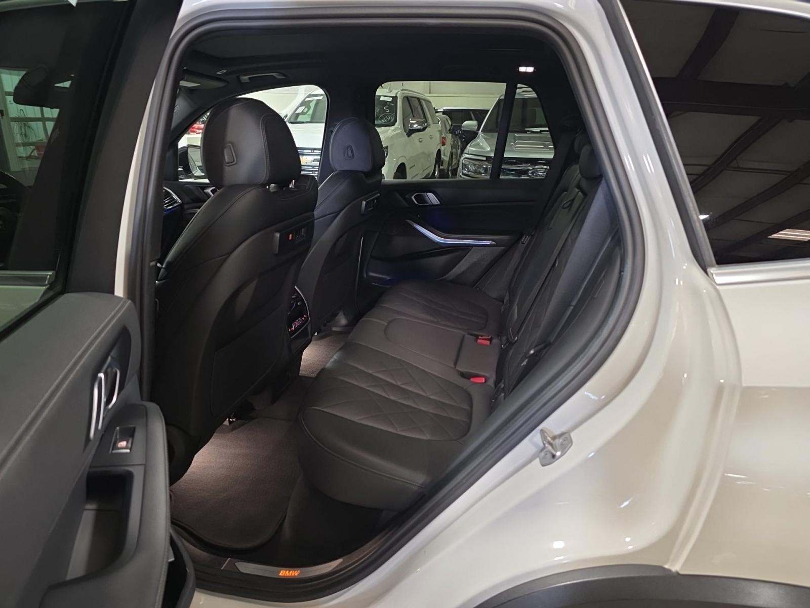 2023 BMW X5 xDrive40i AWD