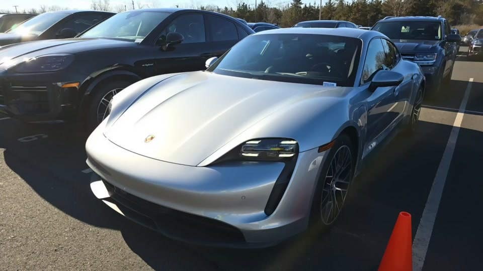 2021 Porsche Taycan 4S Sedan