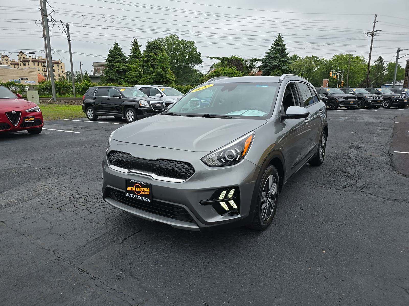 2022 Kia Niro LXS FWD