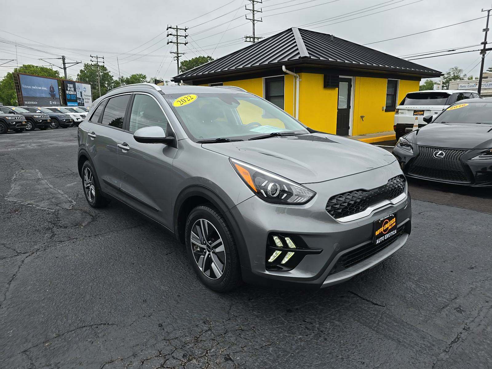 2022 Kia Niro LXS FWD
