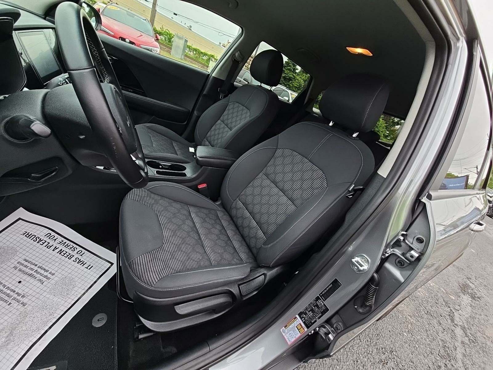 2022 Kia Niro LXS FWD