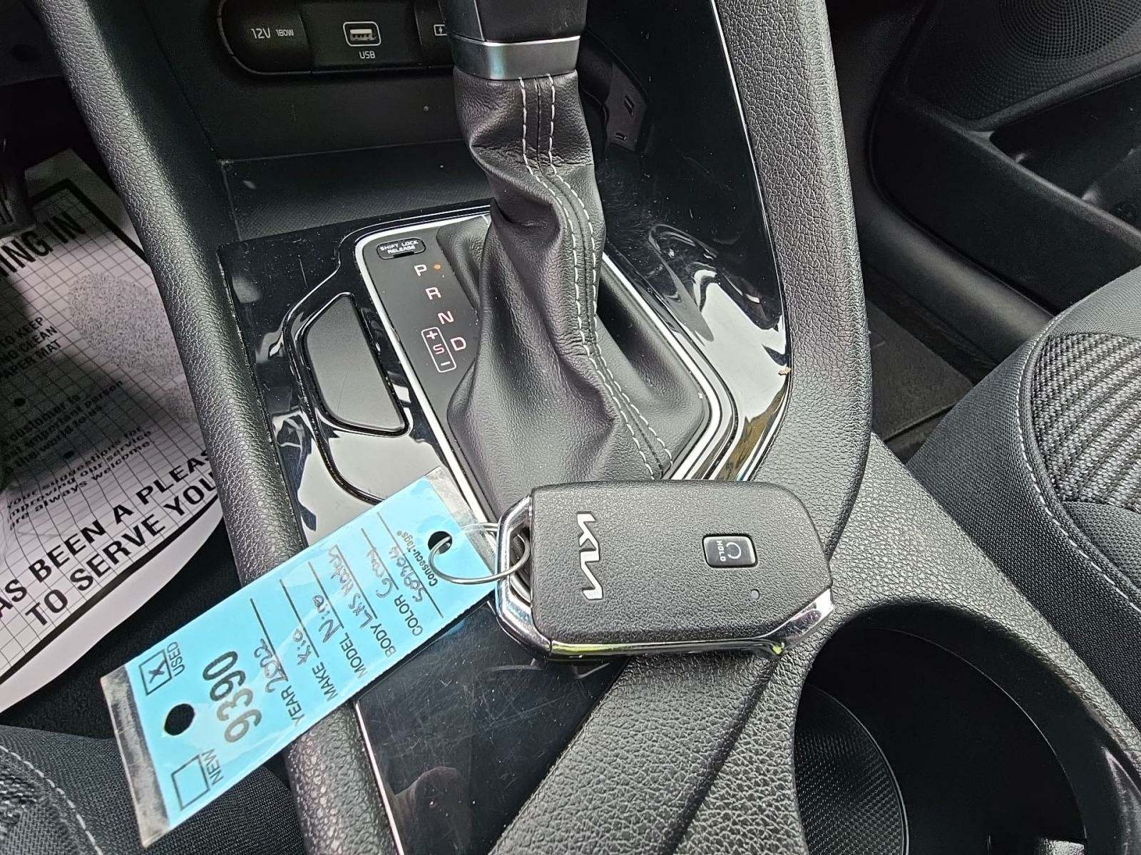 2022 Kia Niro LXS FWD