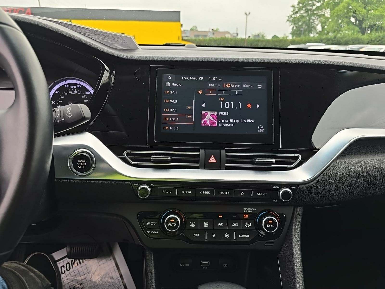 2022 Kia Niro LXS FWD