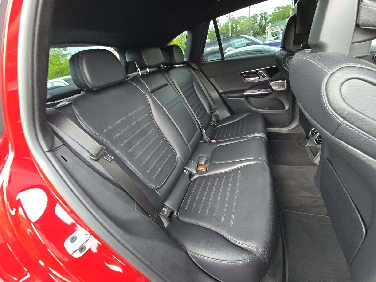 2025 Mercedes-Benz GLC GLC 300 RWD