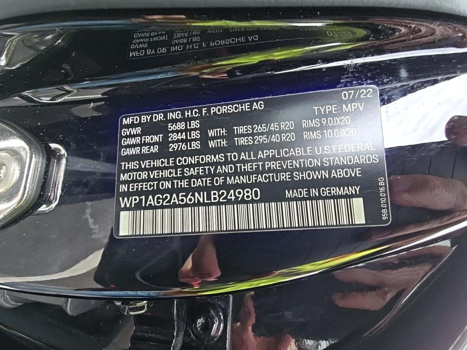 2022 Porsche Macan S AWD