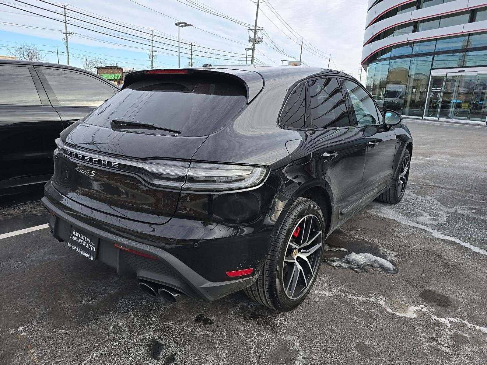 2022 Porsche Macan S AWD