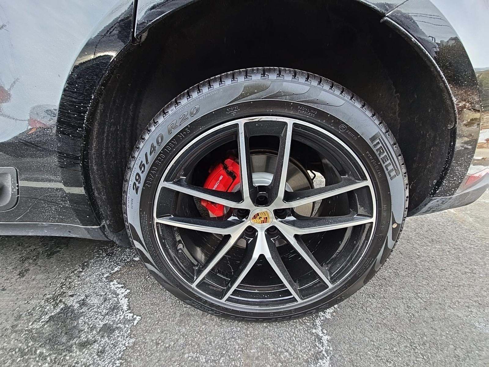 2022 Porsche Macan S AWD