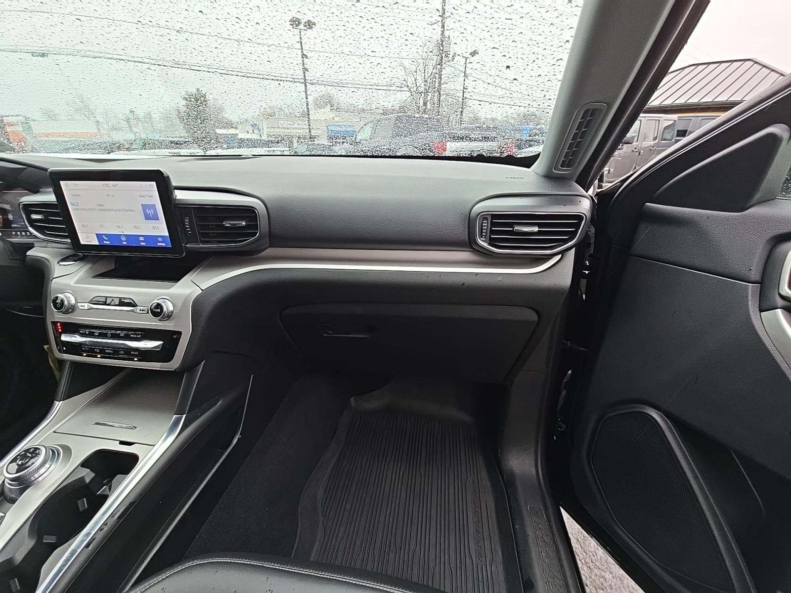 2023 Ford Explorer XLT AWD