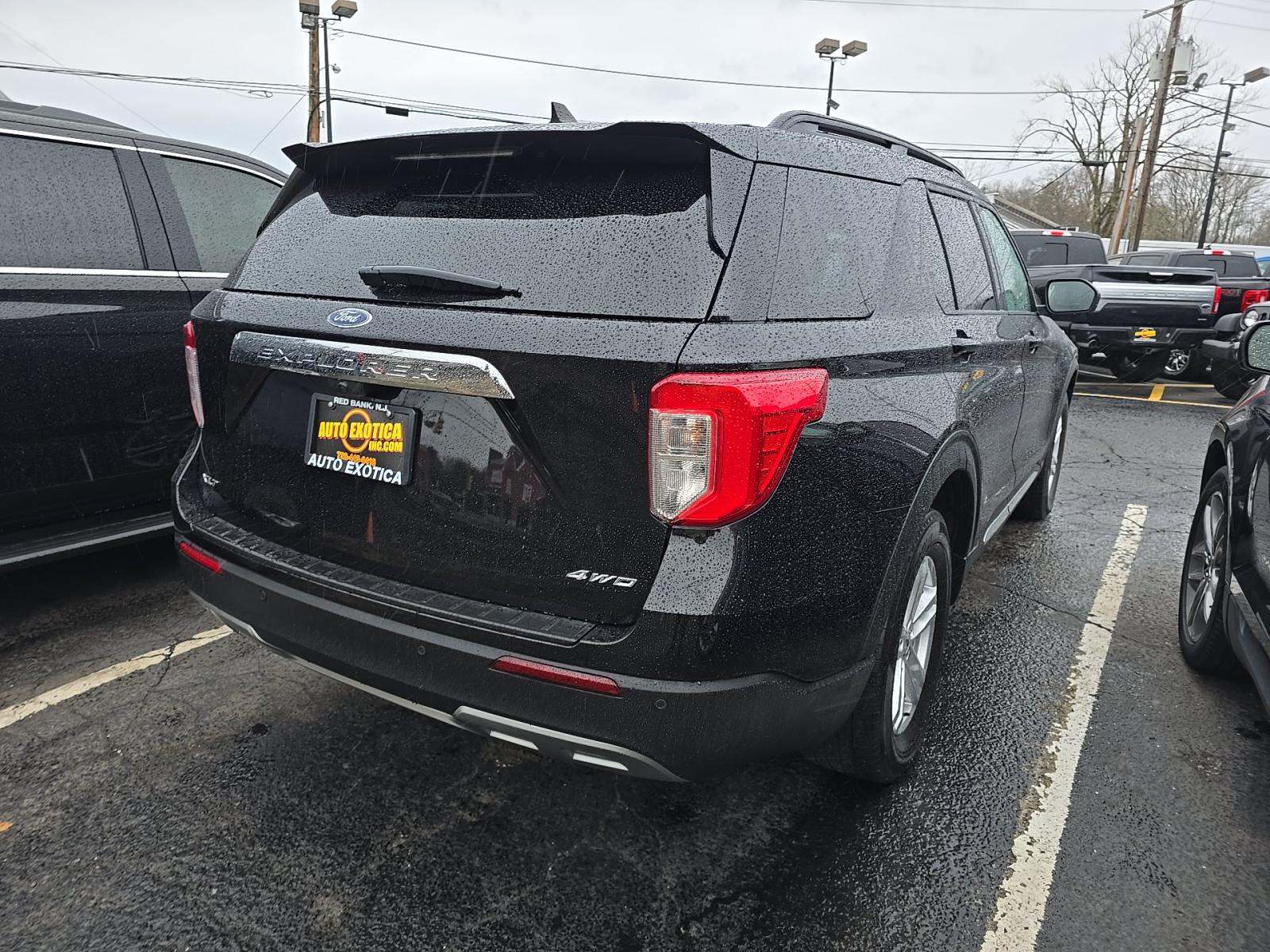 2023 Ford Explorer XLT AWD
