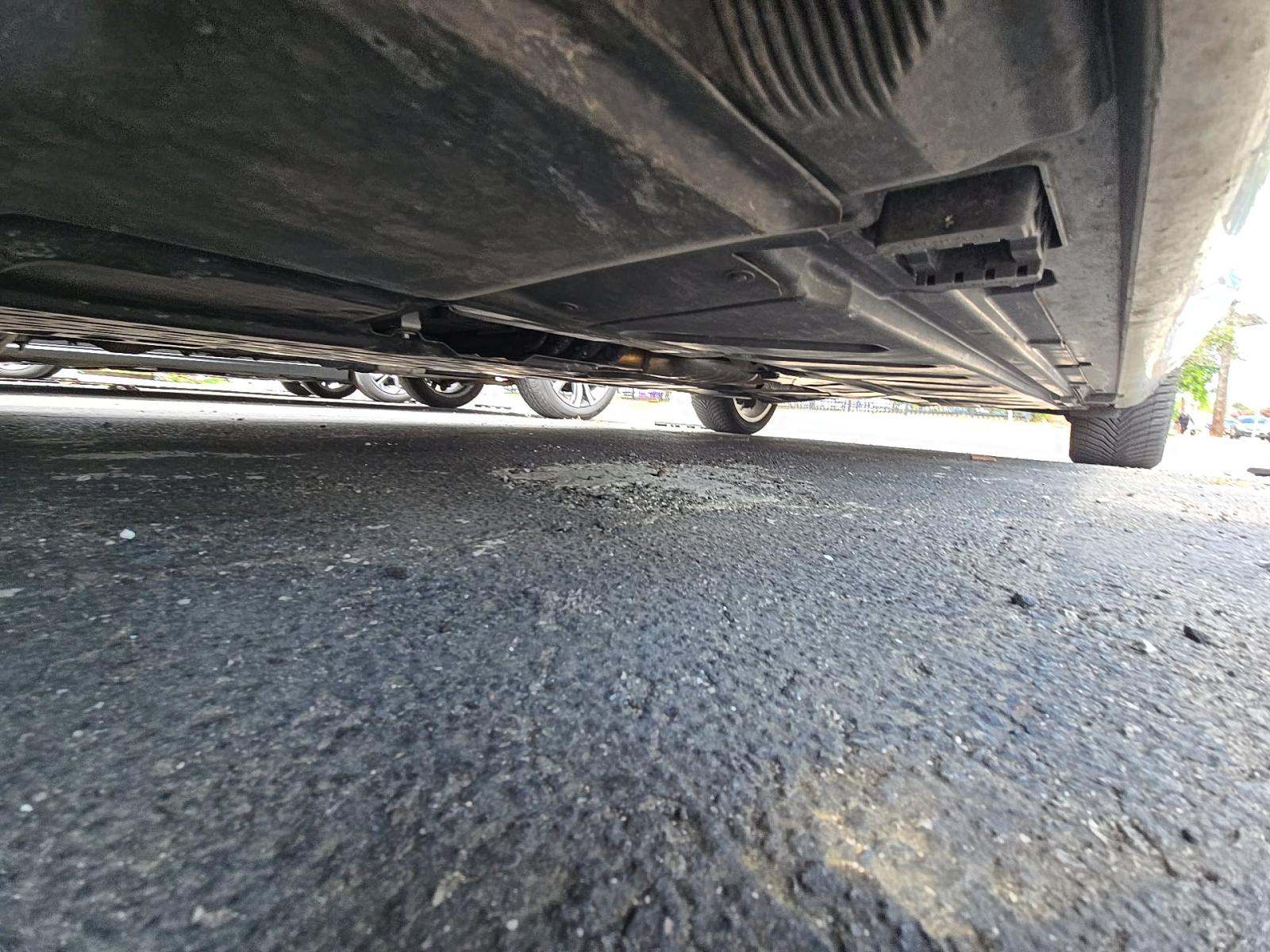 MERCEDES-BENZ E-CLASS - 7