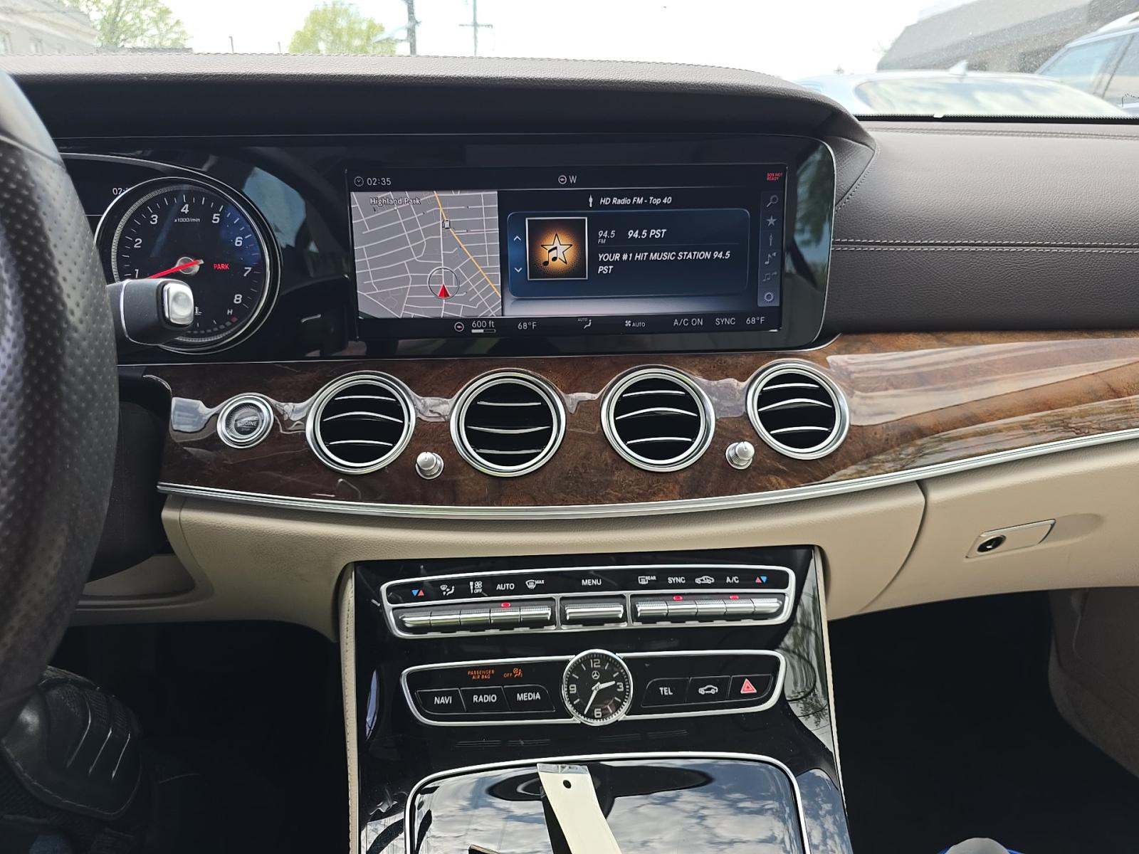 MERCEDES-BENZ E-CLASS - 10