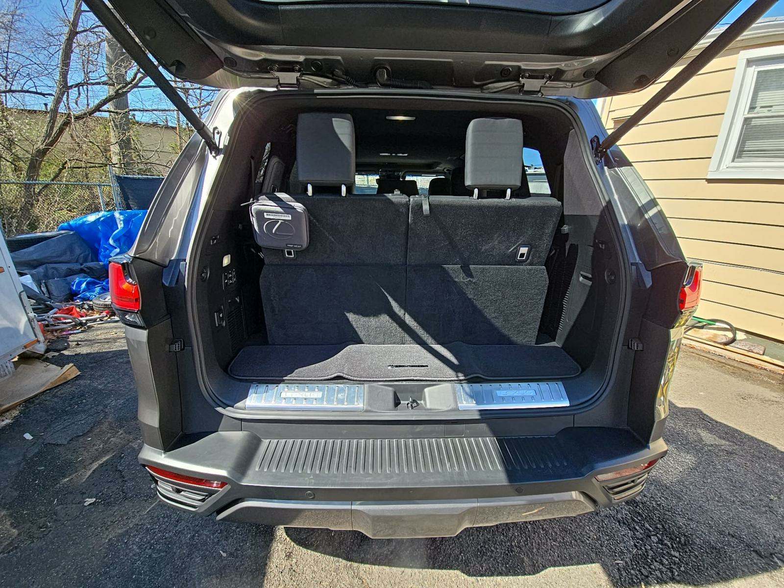 2023 Lexus LX LX 600 Luxury AWD