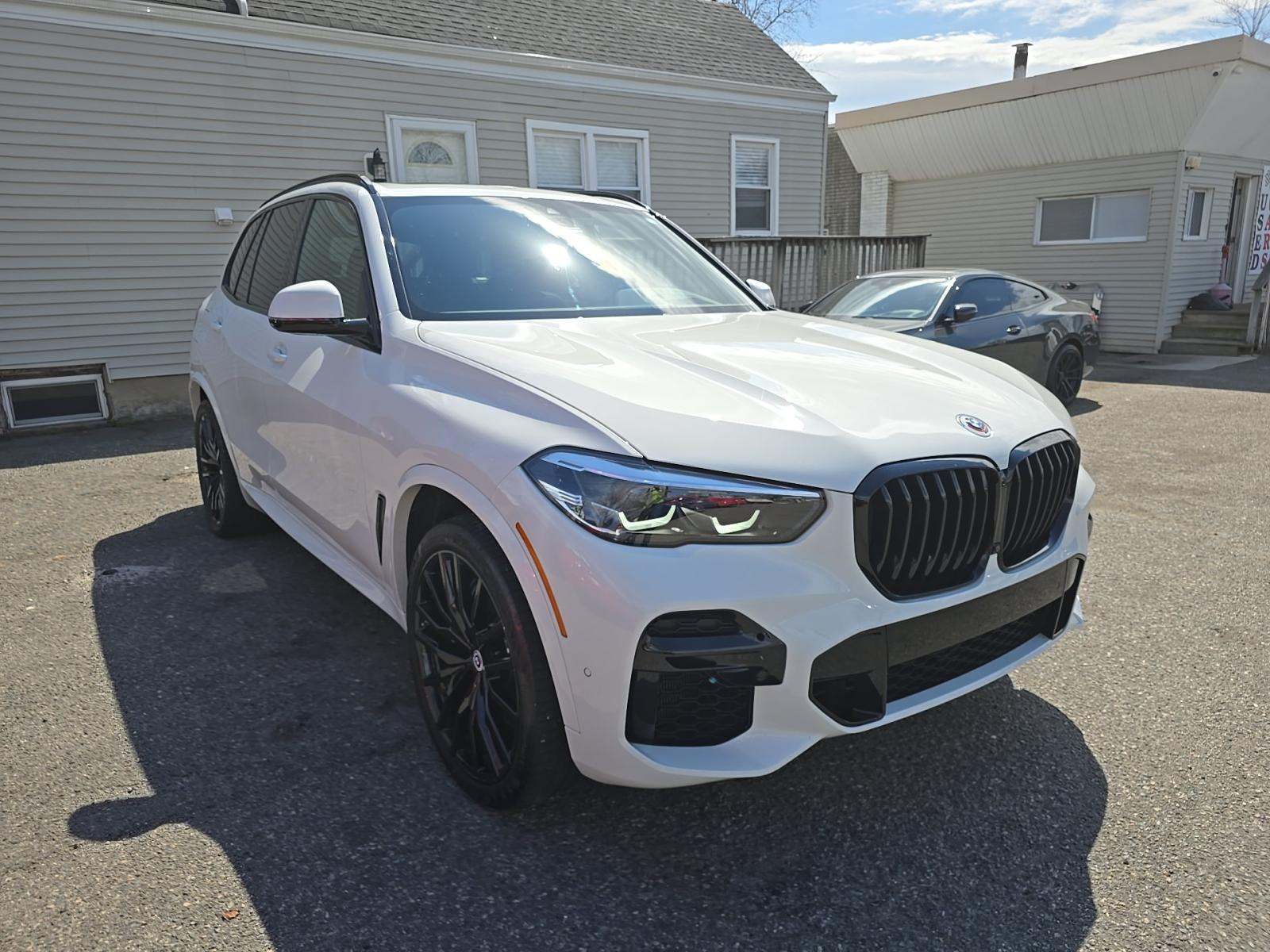 2022 BMW X5 M50i AWD