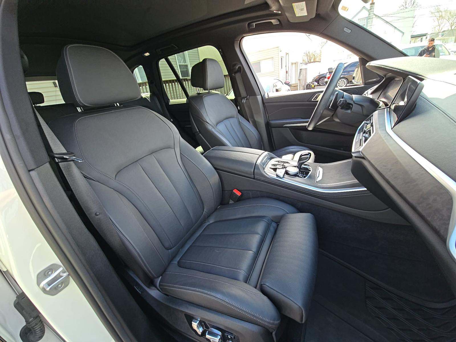 2022 BMW X5 M50i AWD