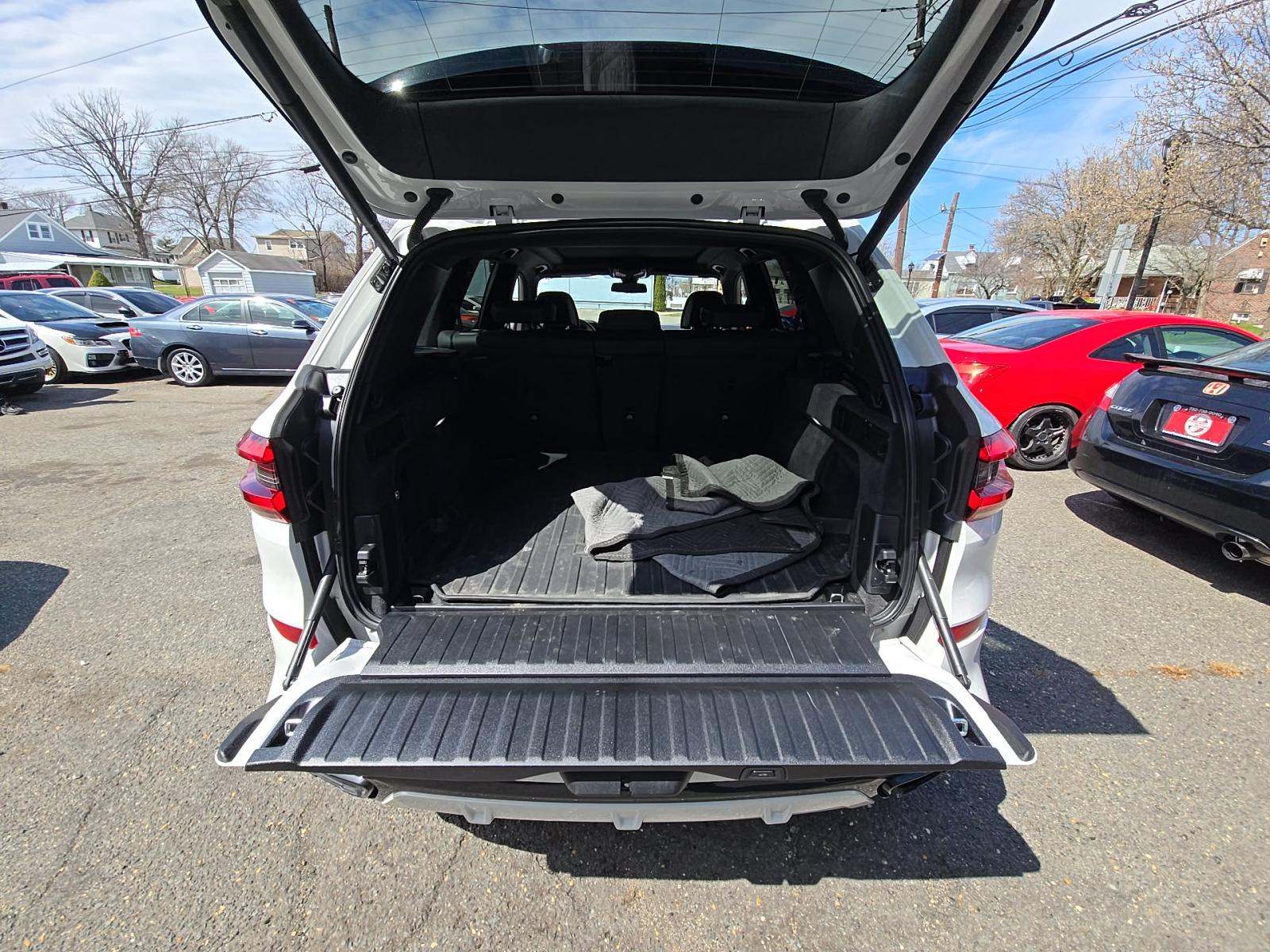 2022 BMW X5 M50i AWD