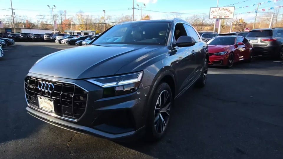 2021 Audi Q8 Premium Plus
