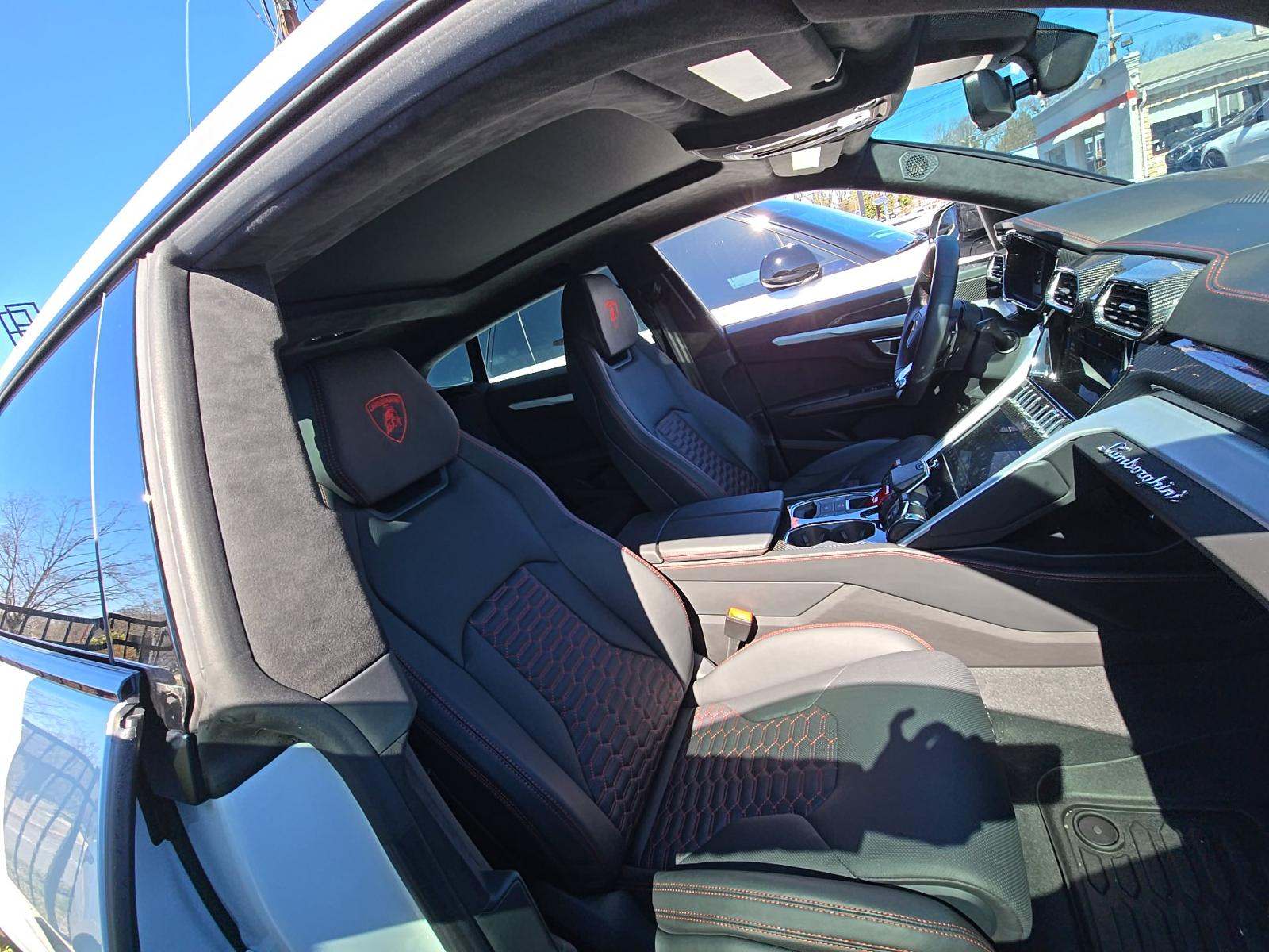 2021 Lamborghini Urus Base AWD