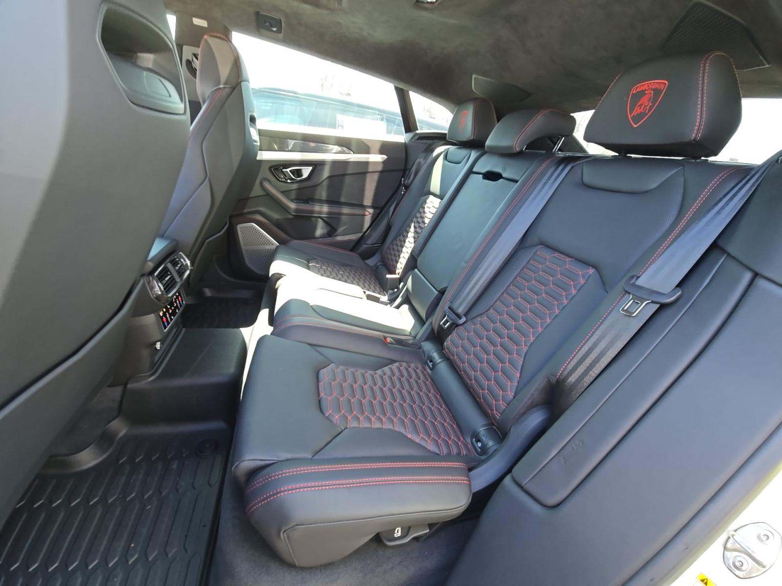 2021 Lamborghini Urus Base AWD