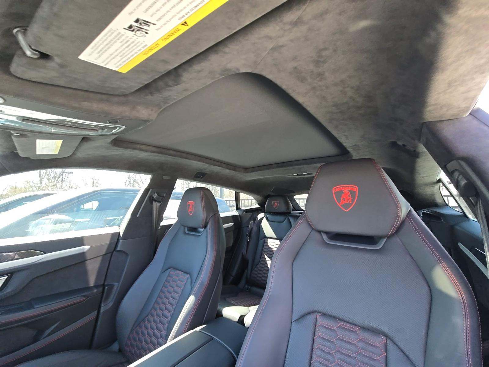 2021 Lamborghini Urus Base AWD