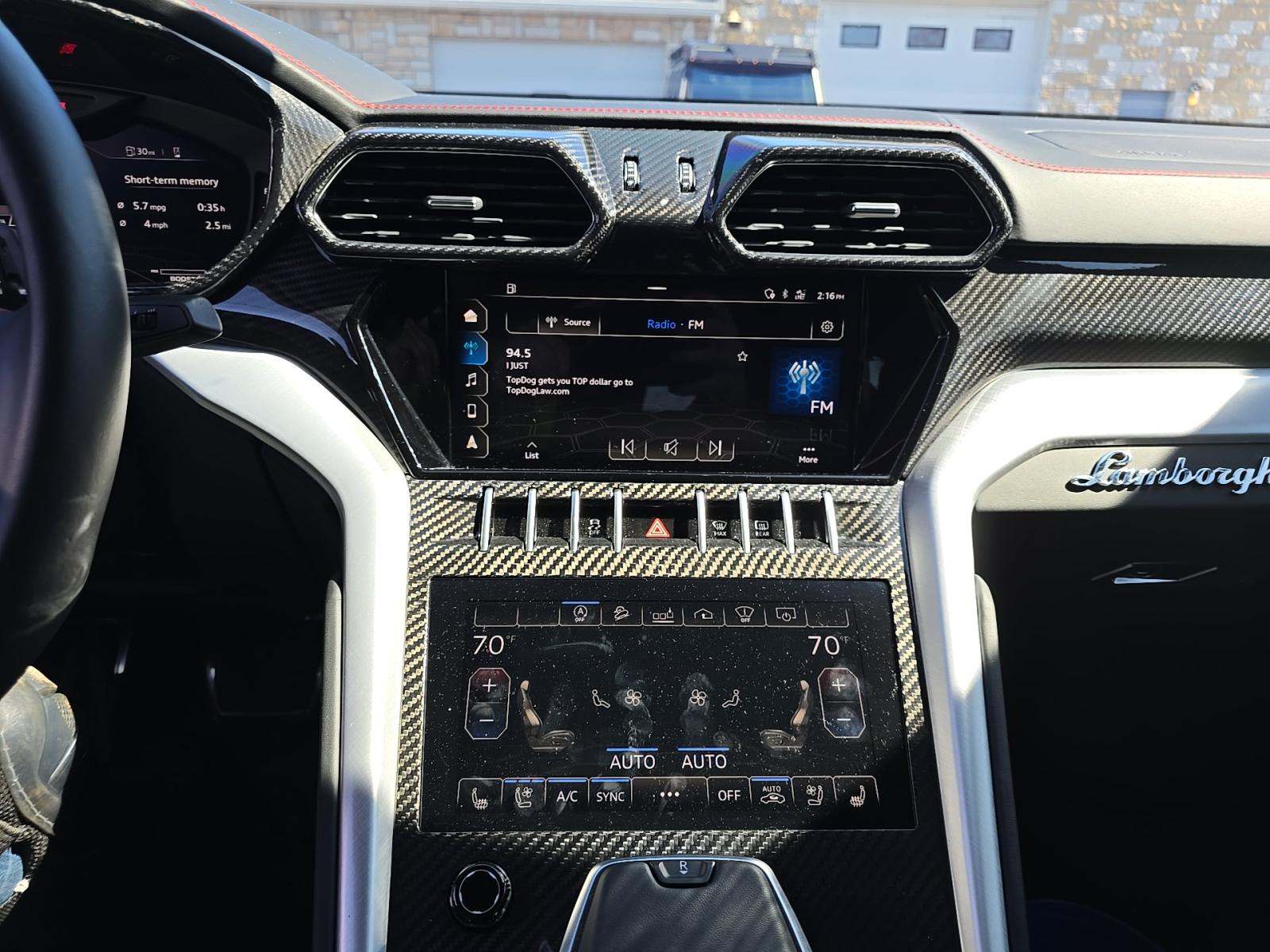 2021 Lamborghini Urus Base AWD