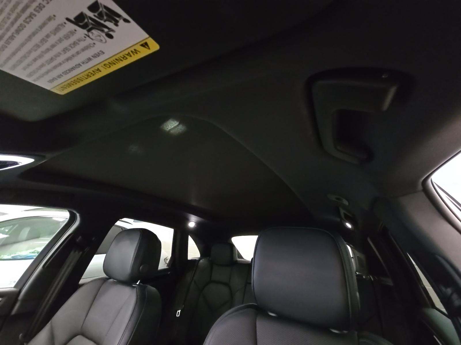 2025 Porsche Macan Base AWD