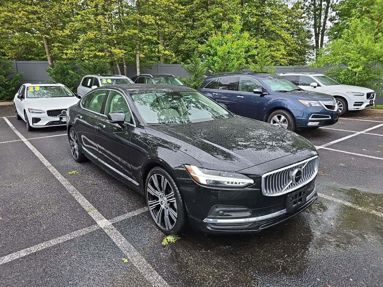 2022 Volvo S90 B6 Inscription AWD