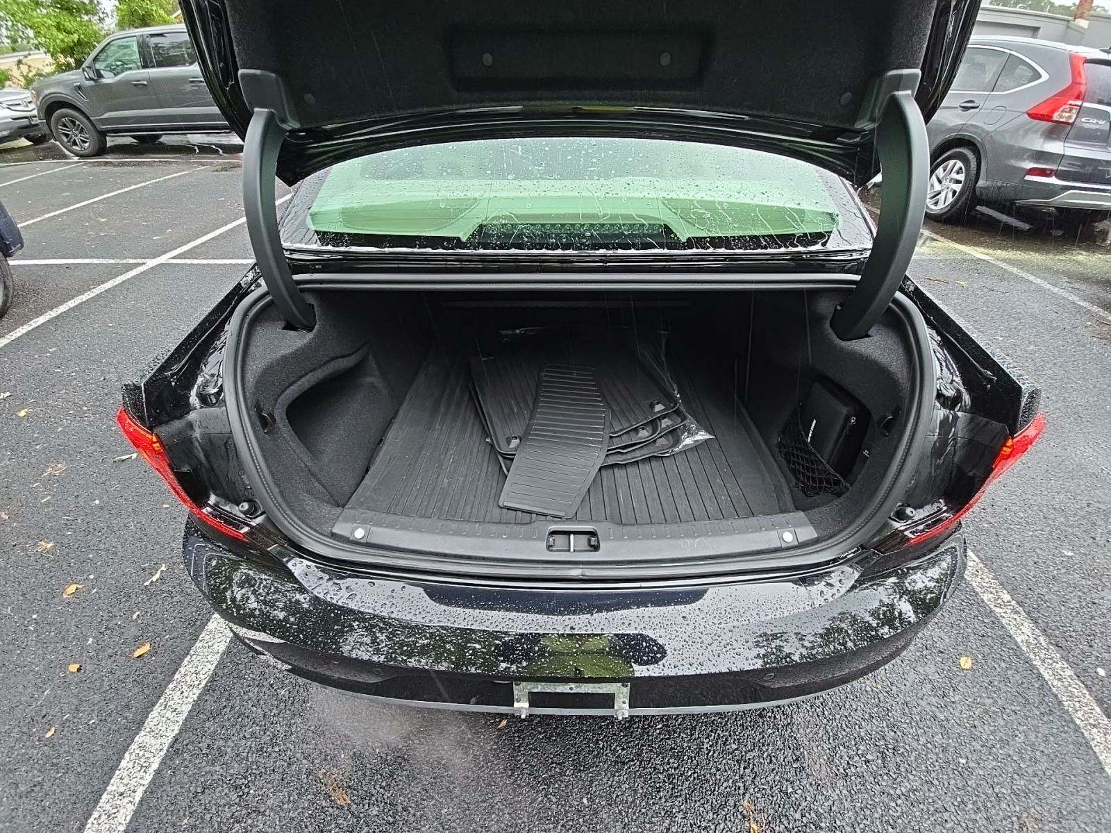 2022 Volvo S90 B6 Inscription AWD