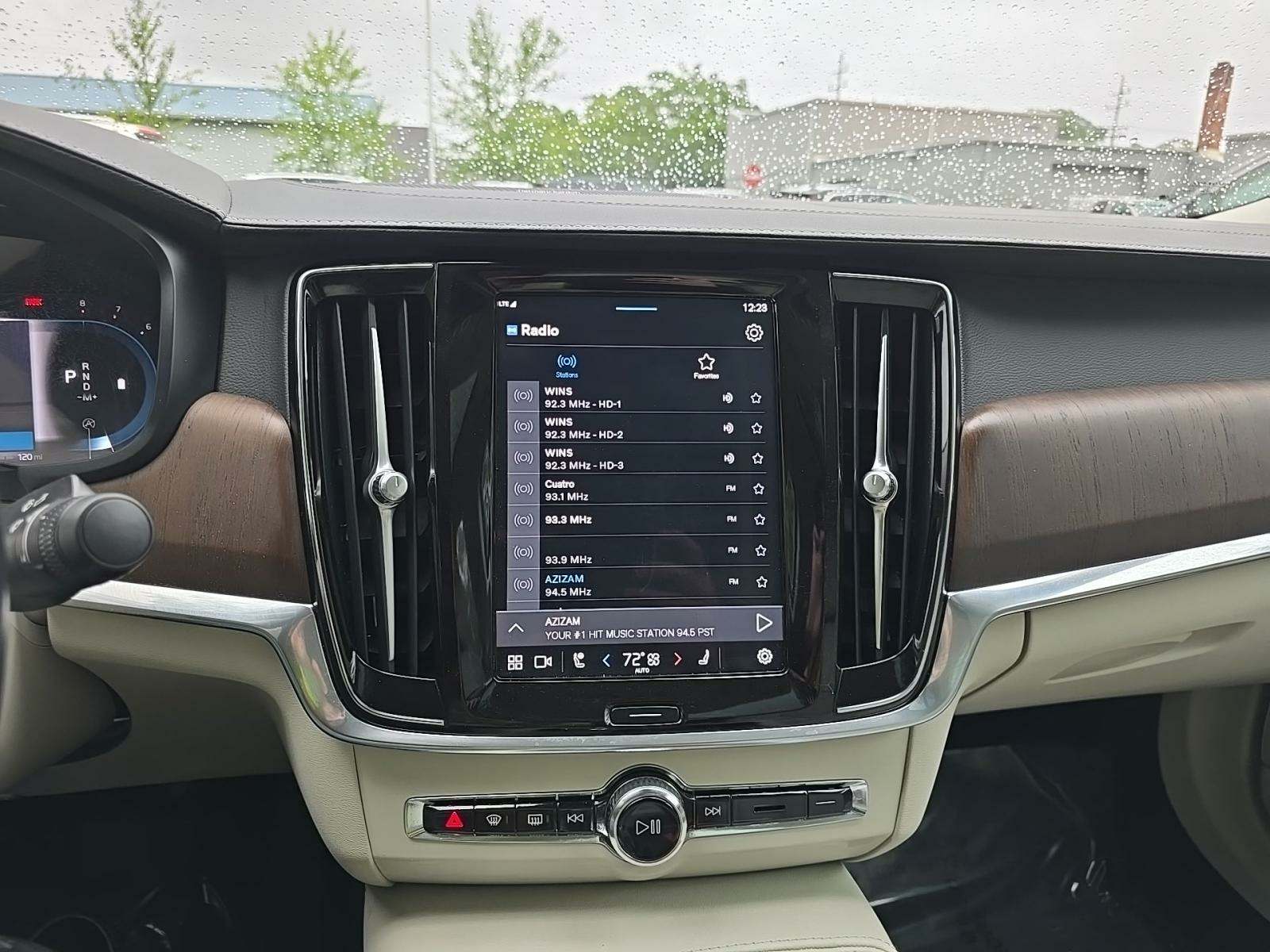 2022 Volvo S90 B6 Inscription AWD