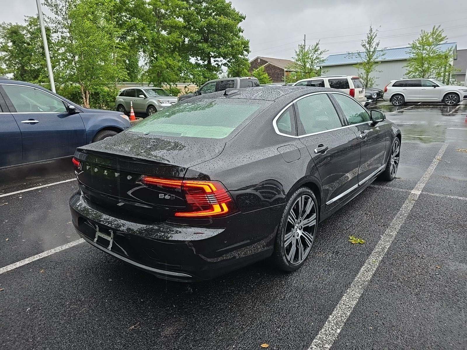 2022 Volvo S90 B6 Inscription AWD