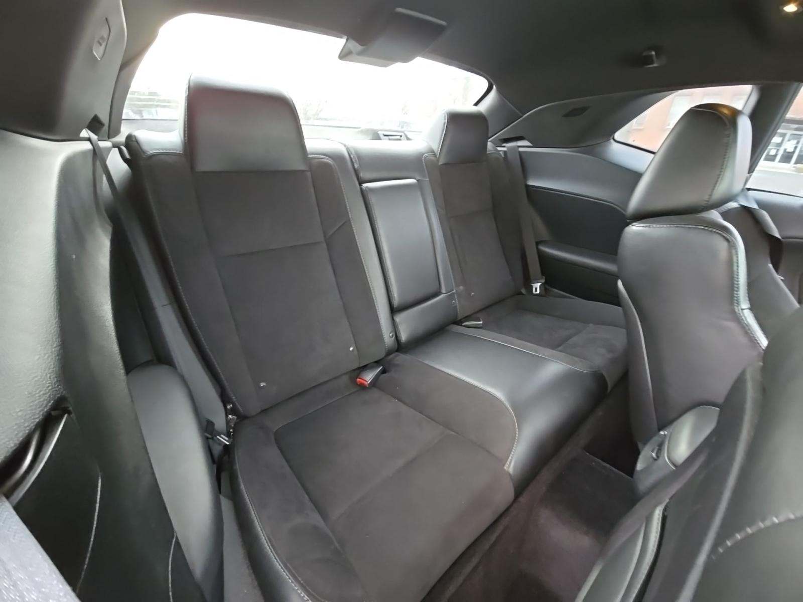 2018 Dodge Challenger R/T Scat Pack RWD