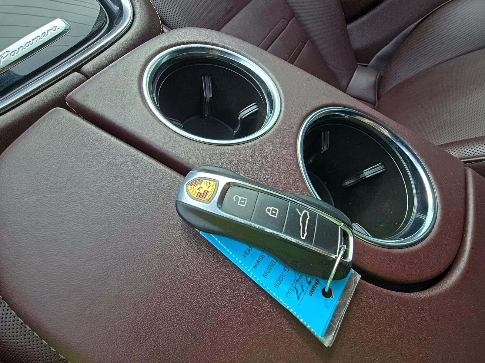 2022 Porsche Panamera 4 AWD