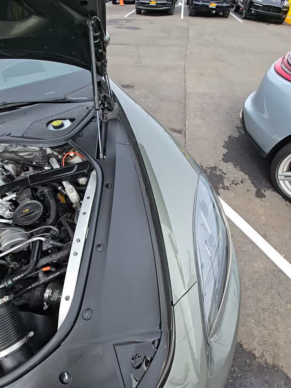 2022 Porsche Panamera 4 AWD