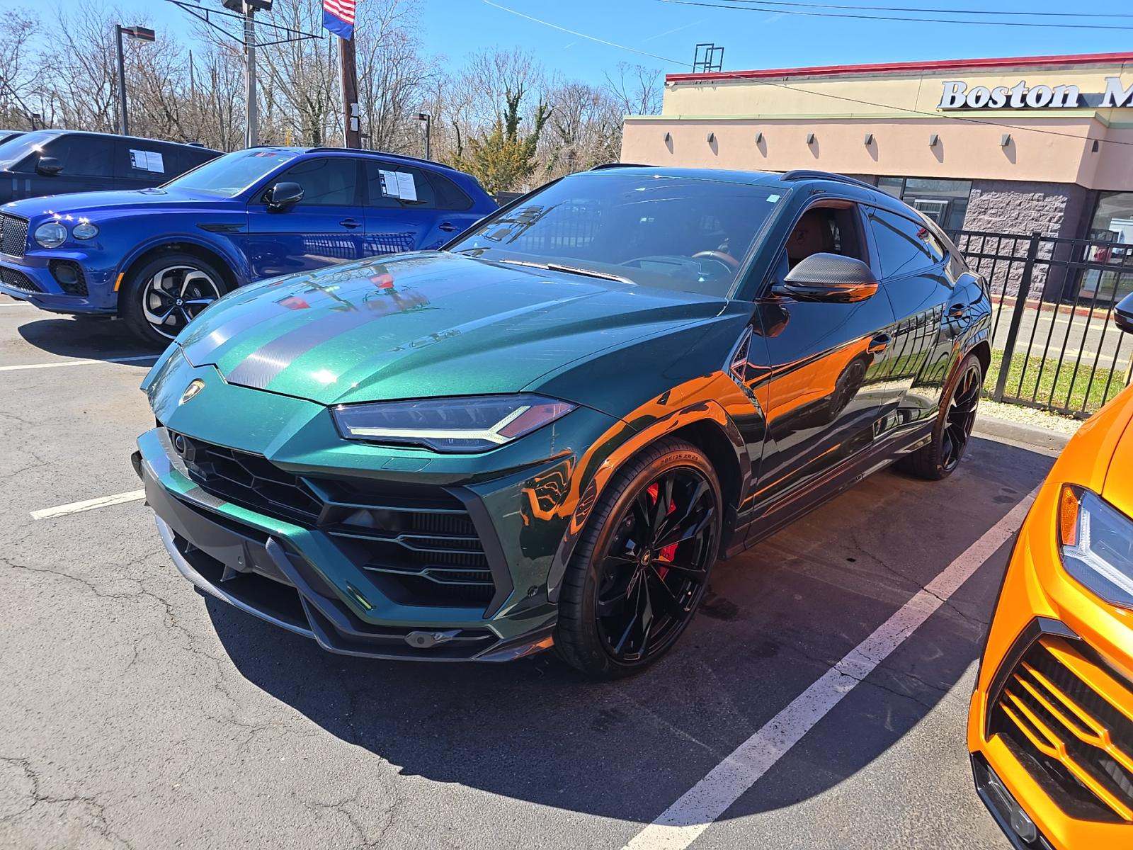 2022 Lamborghini Urus Base AWD