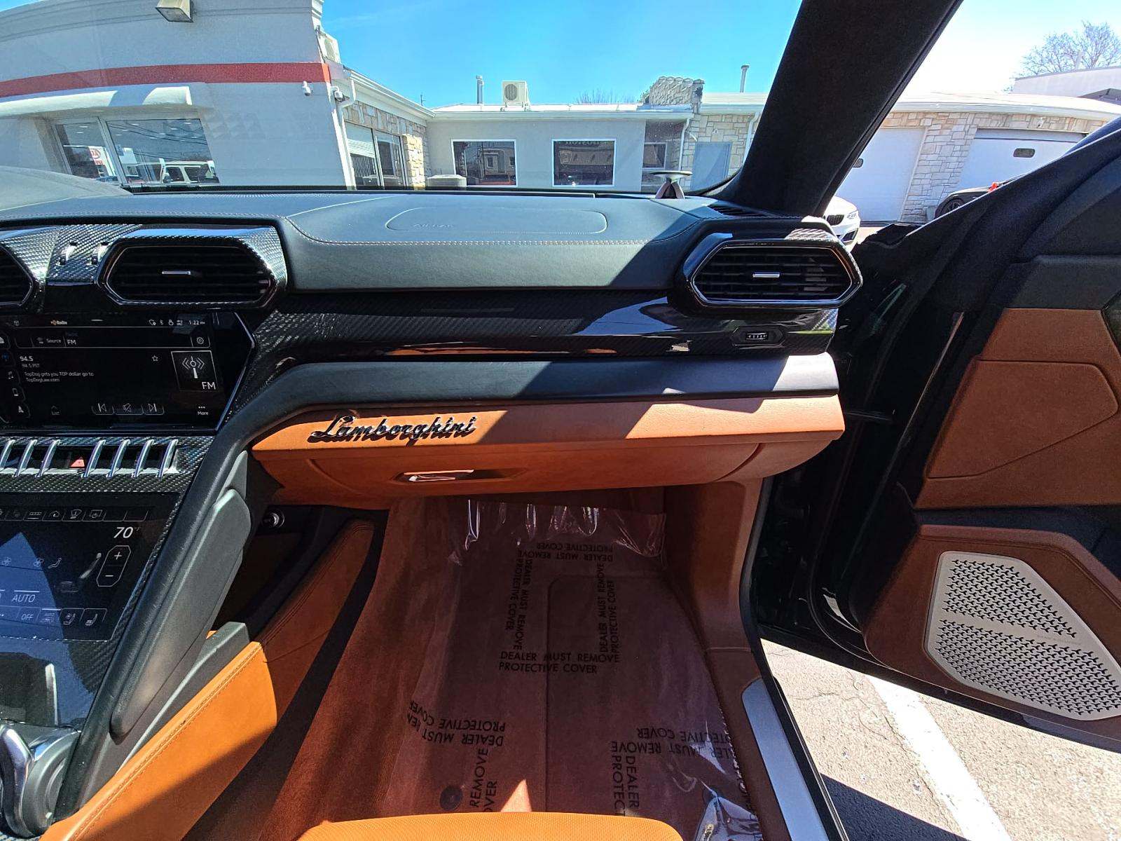 2022 Lamborghini Urus Base AWD