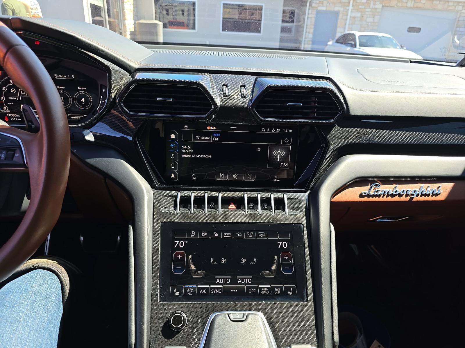 2022 Lamborghini Urus Base AWD