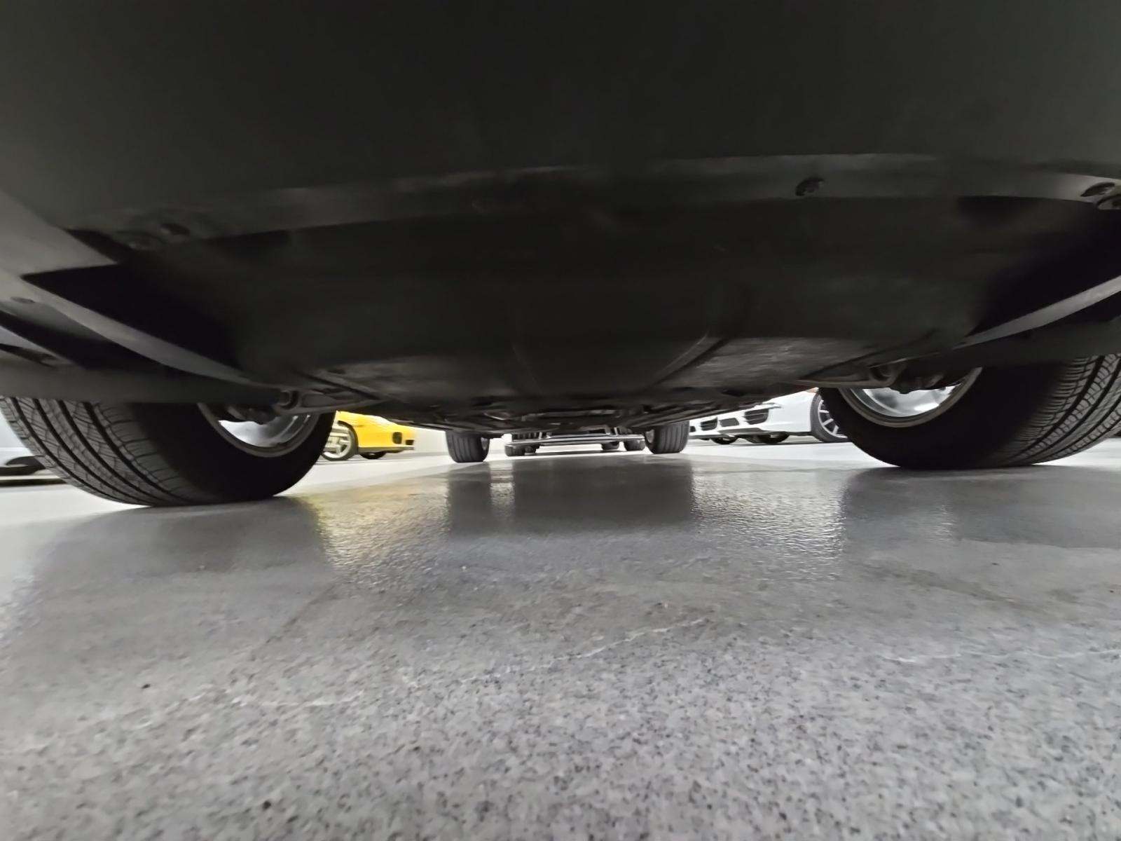 2023 Porsche Macan Base AWD