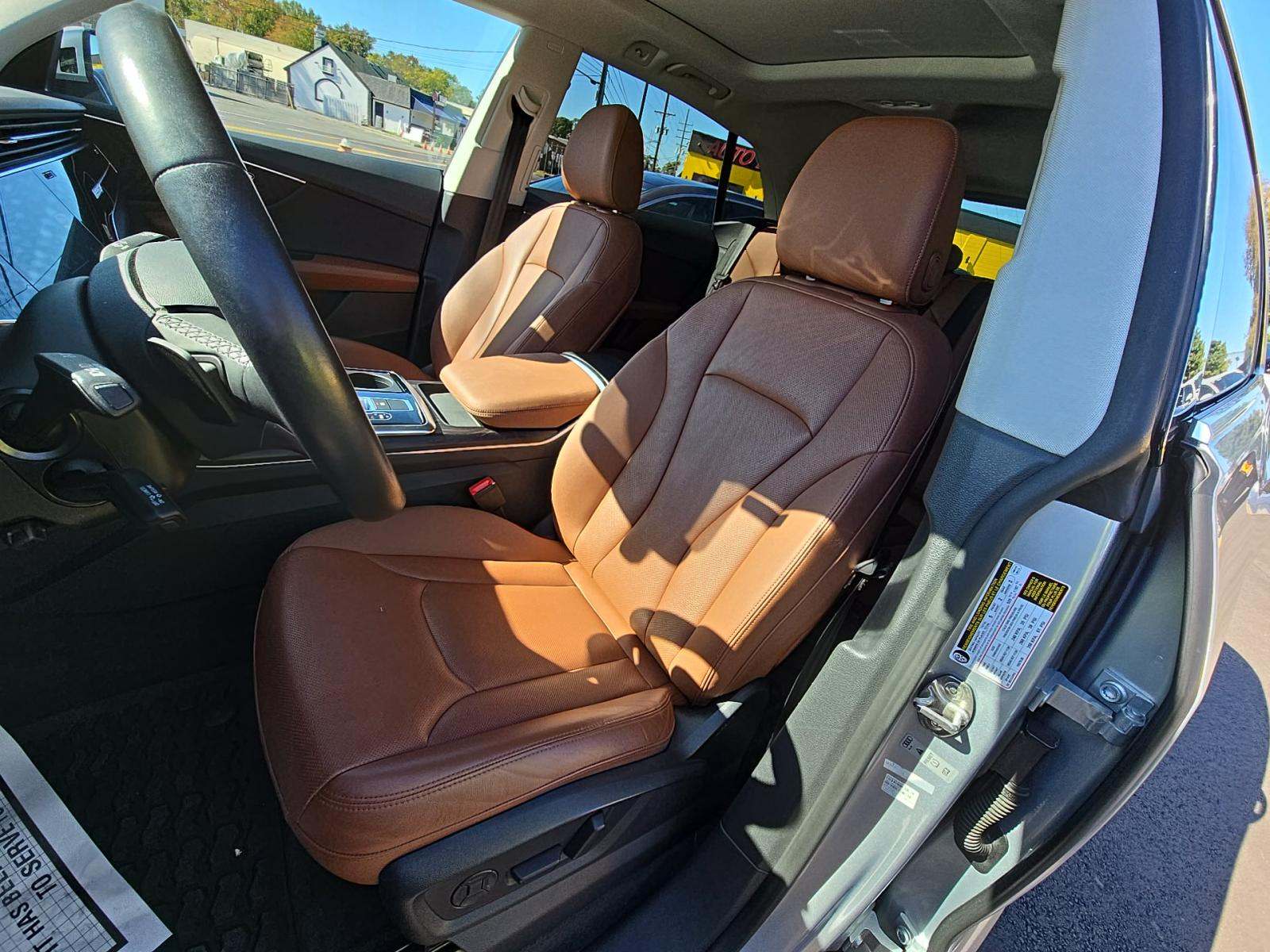 2022 Audi Q8 Premium Plus AWD