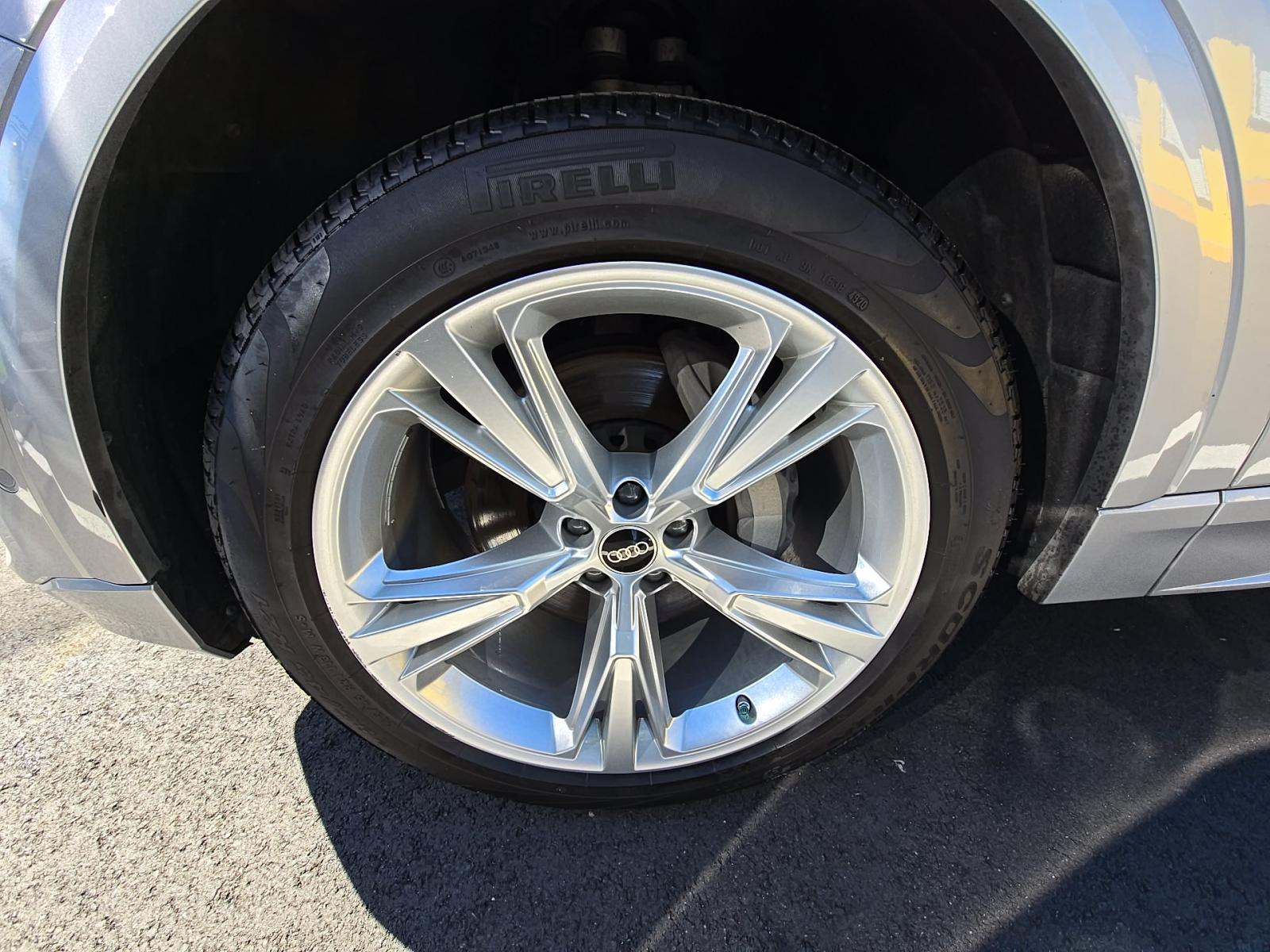 2022 Audi Q8 Premium Plus AWD