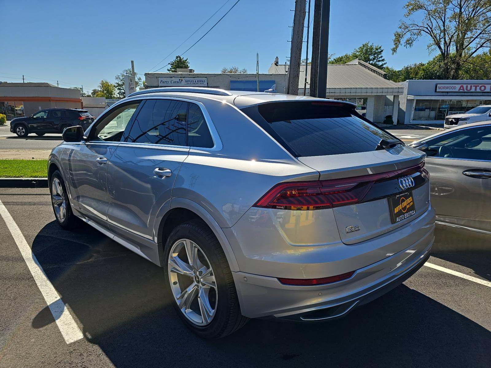 2022 Audi Q8 Premium Plus AWD